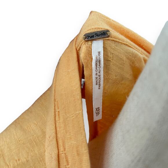 Free People Tiered Tunic Tank Top Size XS Oversized Apricot Orange Right on Time - Picture 9 of 11